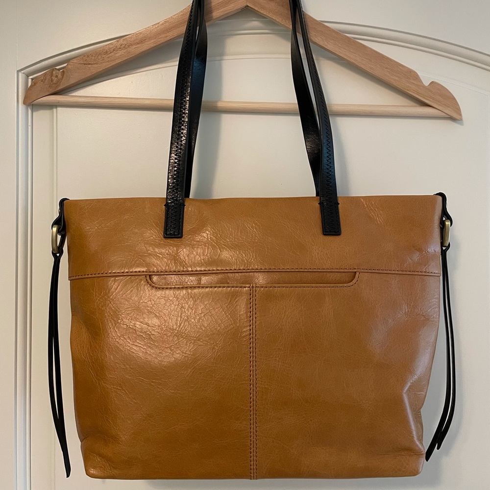 NWOT Hobo Caramel Leather Shoulder Bag black trim.